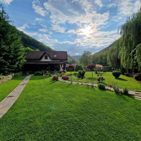 Casa De Piatra Villa Strungari Exterior photo